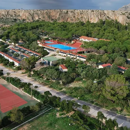 Village El-bahira